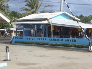 Pelayanan Pantai Sambolo Dikeluhkan Pengunjung