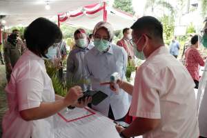 Perayaan Natal Digelar Offline dan Online, Airin: Harus Tetap Disiplin Prokes