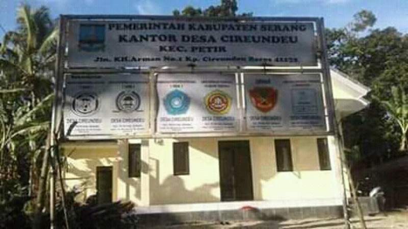 Pasca Penangkapan Kades, Pelayanan Terganggu, Masyarakat Cireundeu Akan lakukan Aksi ke Kantor Bupati Serang