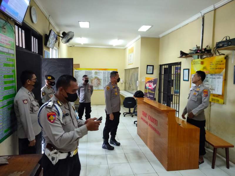 Antisipasi Tahanan Kabur, Wakapolresta Tangerang Cek Ruang Tahanan