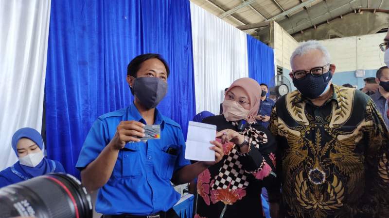 Menaker Turun Langsung ke Cilegon Saluran Subsidi Upah