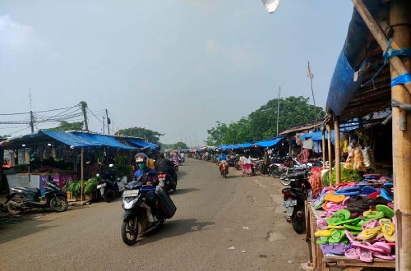 Sudah di SP 3, PKL di Sentiong Masih Bertahan