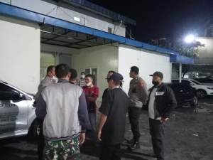 Pemotor Tewas Tersengat Listrik di Jalan Raya Kosambi