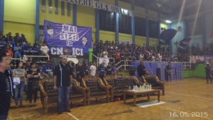Bupati Tangerang Zaki Iskandar Saat Nonton Bareng bersama Fans Inter Milan
