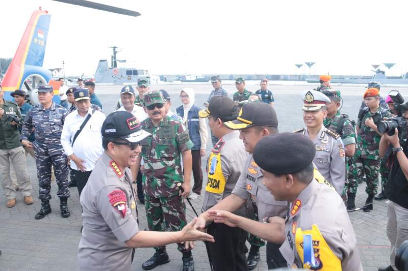 Kapolri Tinjau Pengamanan Mudik di Pelabuhan Merak