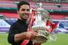 Belum Genap Satu Bulan, Mikel Arteta Sudah Sumbangkan Dua Trophy Untuk Arsenal