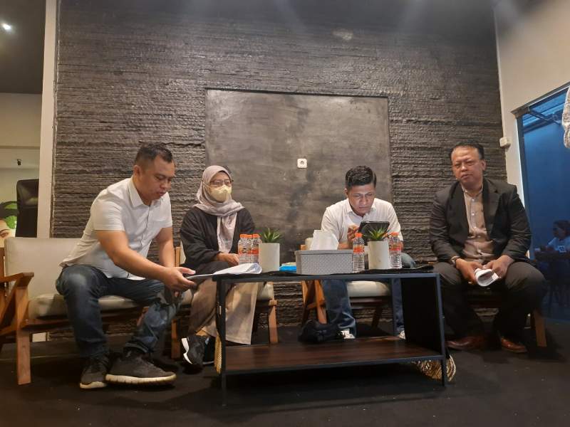 Tim Advokasi Hukum untuk Kemanusiaan mengajukan gugatan perwakilan kelompok (class action) kepada pemerintah terkait kasus gagal ginjal akut.