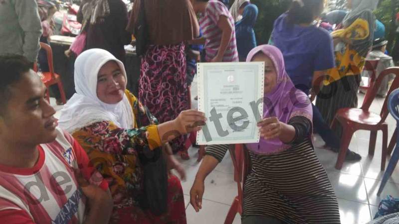 Warga Cipanas Antusias Membuat Akta Kelahiran Gratis