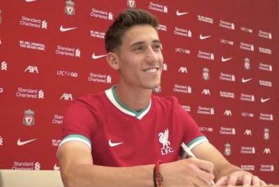 Liverpool Resmi Boyong Kostas Tsimikas Dari Olympiakos