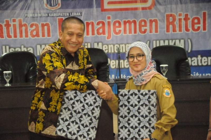 Bupati Lebak Buka Seminar Industri Kecil Menengah