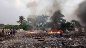 Pembakaran Limbah Pabrik di Sindang Panon dikeluhkan warga