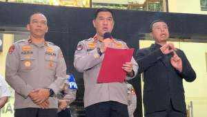 Karo Penmas Brigien Ahmad Ramdhan Menggelar Jumpa Pers, usai Sidang Putusan Etik  Teddy Minahasa