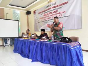 Babinsa Kutruk Berikan Pembinaan Kenakalan Remaja di MTs Yabika