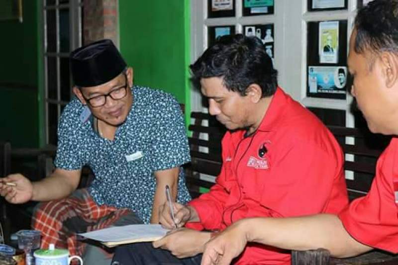 11 Bacalon Kembalikan Formulir Pendaftaran Ke PDIP