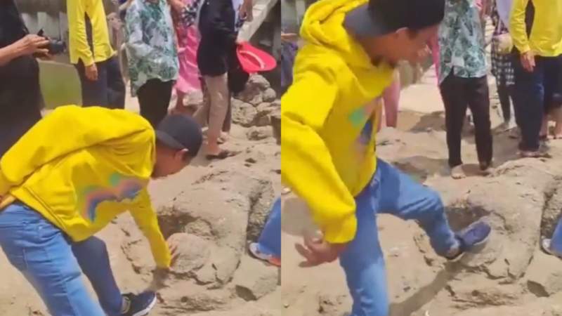 Wisatawan Injak-injak Batu Malin Kundang, Netizen: Aset Wisata Jangan Dirusak