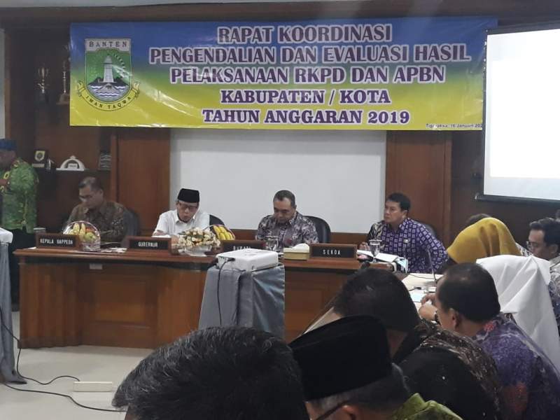 Zaki Bareng WH Gelar Rapat Evaluasi Pelaksanaan RKPD