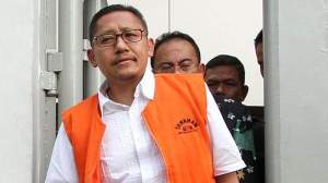 Anas Urbaningrum saat tiba dan menjalani proses sidang di pengadilan beberapa waktu lalu.