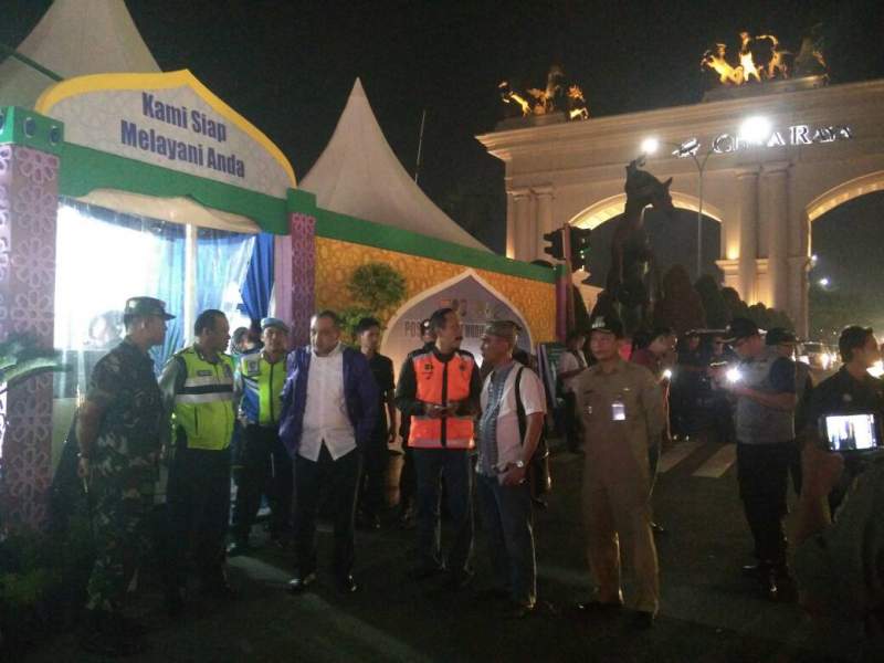 Malam Takbir, Zaki Kunjungi Pos Pantau di Citra Raya