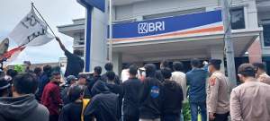 Didemo Warga, BRI Pandeglang Diduga Rugikan Nasabah hingga Rp2,8 Miliar
