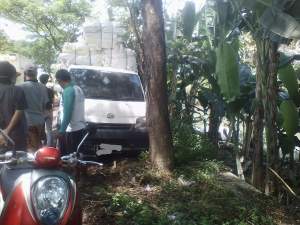 Hati - Hati Lakalantas di Jalan Begog Pekayon Kerap Terjadi