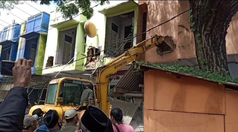 Tepati Janji,  Pemkab Serang Bongkar THM di Lingkar