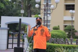 Wali Kota Tangerang H. Arief R. Wismansyah memimpin langsung apel yang diikuti oleh sejumlah perwakilan dari jajaran TNI, Polri serta OPD Pemkot Tangerang