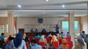 Suasana saat Pemberian dan Sosialisasi Bibit oleh DKPPP