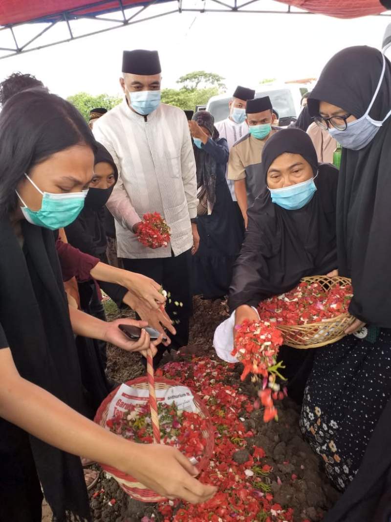 Jurnalis Senior Pemimpin Umum Warta Banten Tutup Usia Karena Serangan Jantung