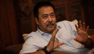 Rano Persembahkan Brefet Untuk Rakyat Banten