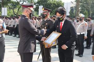 Ungkap 3 Kasus Curas, Personel Polsek Panongan Raih Penghargaan