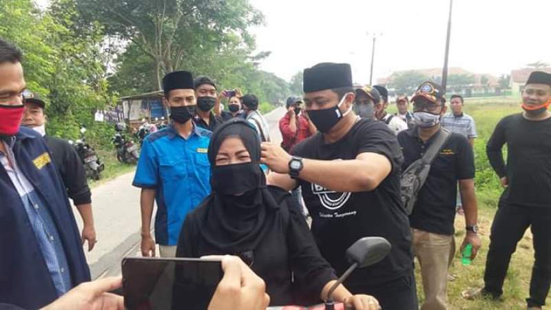 Bagikan Masker Gratis, Ormas BPPKB Ajak Warga Gunung Kaler Patuhi PSBB