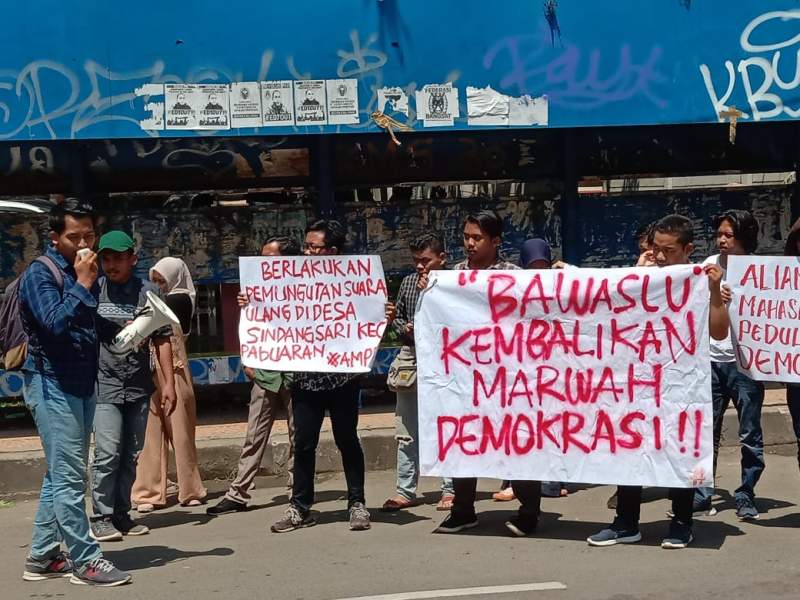 Dugaan Pelanggaran Pemilu, Mahasiswa Gelar Aksi Unjuk Rasa