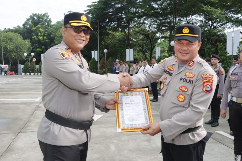 Berprestasi, Anggota Polresta Tangerang  Raih Penghargaan