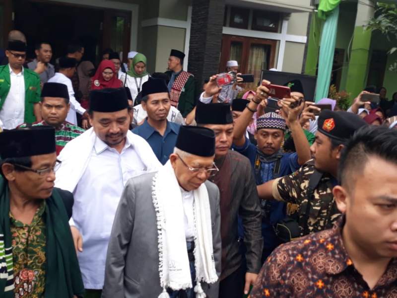 Sambut Ma'ruf Amin, Ribuan Santri Ponpes Nur Antika Kumandangkan Solawat