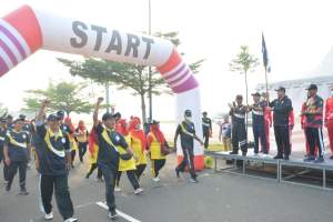 Zaki Buka Jalan Santai Keluarga di Intermoda Cisauk