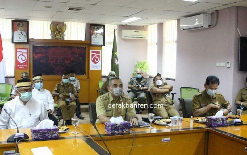 Zaki Pimpin Rapat Evaluasi Penanganan COVID-19&nbsp;Secara Virtual