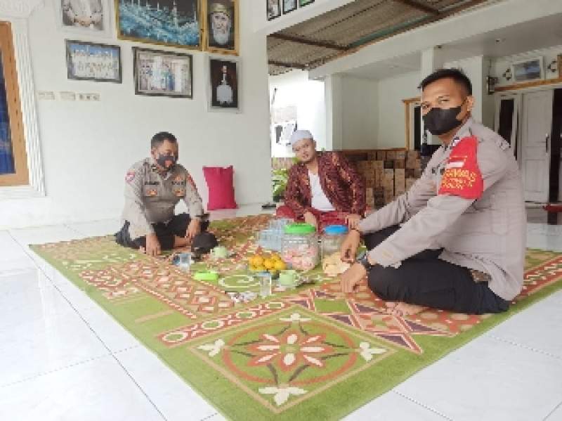 Pelihara Kamtibmas, Binmas Polsek Panongan Sowan Ke Ulama
