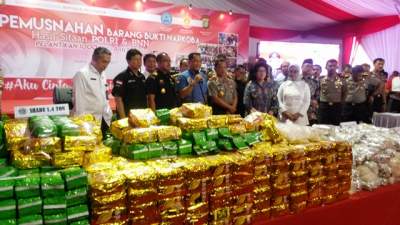 Sabu 1,4 ton Dimusnahkan