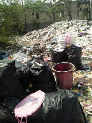 Mayat Bayi Didalam Polybag Sampah Gegerkan Warga Sindang Jaya