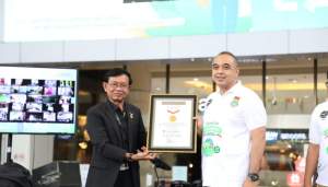 Kerja Bakti Massal, Pemkab Tangerang raih rekor muri.