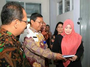 Bupati Pandeglang Pantau UNBK