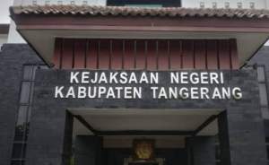 Kejaksaan Diminta Periksa Kades Pasir Kronjo