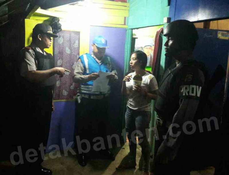Mapolsek Bayah gelar Operasi Warem dan Miras