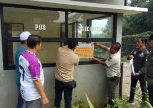 Rugikan Konsumen, Satpol PP Segel Perum Bhuvana Village Residen PT SIAP