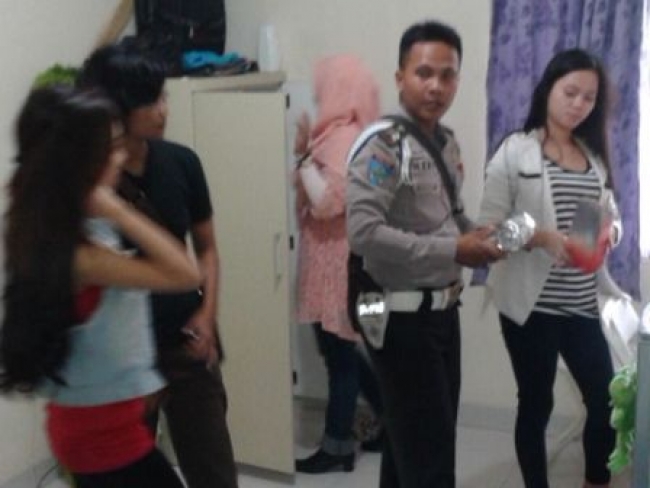 Empat Wanita Pengguna Narkoba Terjaring Razia Kos-kosan