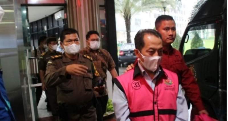 Penyidik Jaksa Agung Muda Tindak Pidana Khusus menetapkan Irwan Hermawan, Komisaris PT. Solitech Media Sinergy, sebagai tersangka baru.