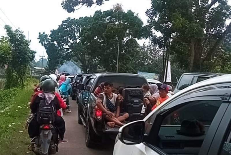 Wisatawan Asal Solear Kejebak Macet Hingga 15 Kilometer di Pantai Anyer