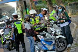 Ilustrasi operasi razia kendaraan bermotor.