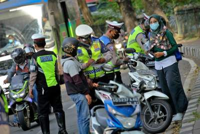 Ilustrasi operasi razia kendaraan bermotor.