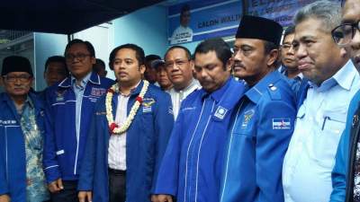 Langsung Datangi Tiga Rumah Penjaringan, Arief Daftar Bacalon Walikota